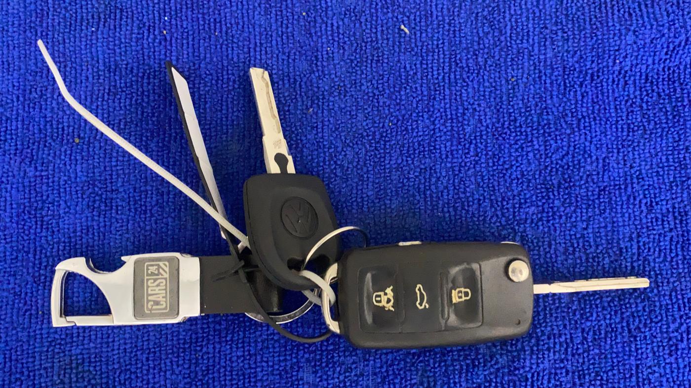 2014 Volkswagen Polo COMFORTLINE 1.2L PETROL, Petrol, Manual, 54,969 km, Key Close Up