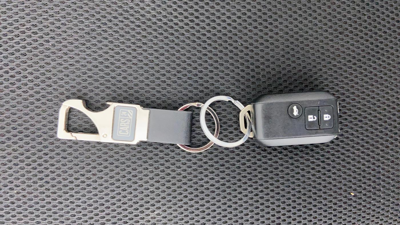 2017 Maruti Dzire ZXI, Petrol, Manual, 37,373 km, Key Close up