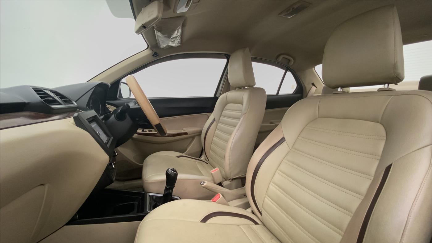 2017 Maruti Dzire ZXI, Petrol, Manual, 37,373 km, Right Side Front Door Cabin View