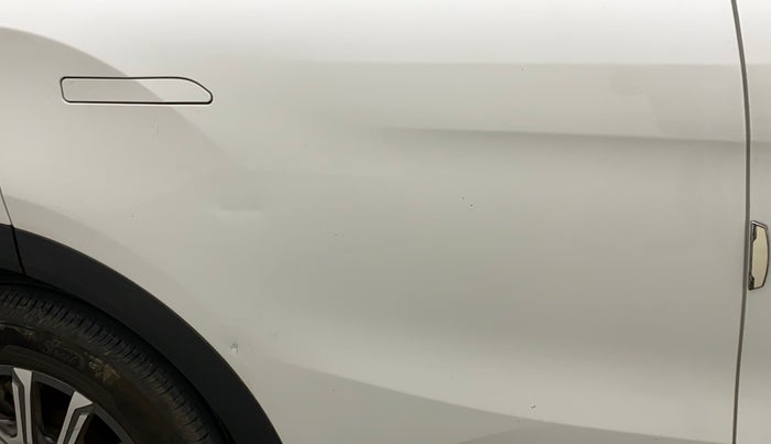 2022 Mahindra XUV700 AX 7 P MT 7 STR, Petrol, Manual, 22,790 km, Right rear door - Slightly dented