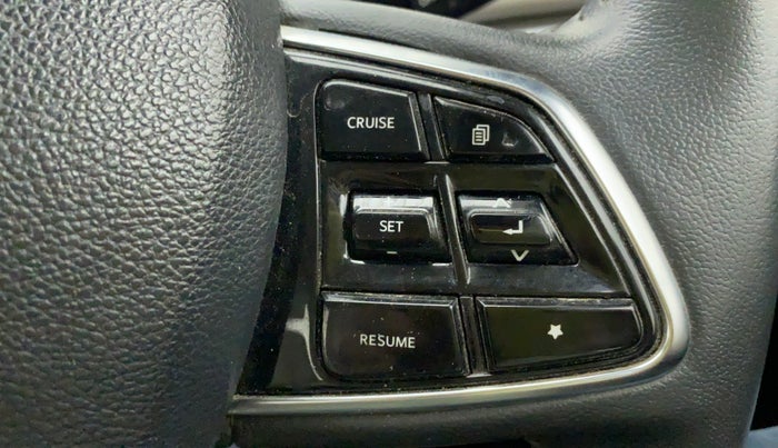 2022 Mahindra XUV700 AX 7 P MT 7 STR, Petrol, Manual, 22,790 km, Adaptive Cruise Control