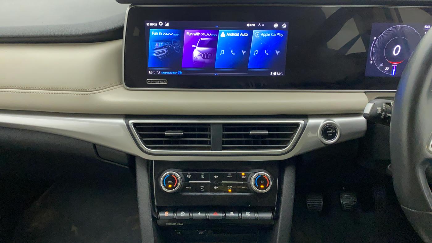 2022 Mahindra XUV700 AX 7 P MT 7 STR, Petrol, Manual, 22,790 km, Air Conditioner