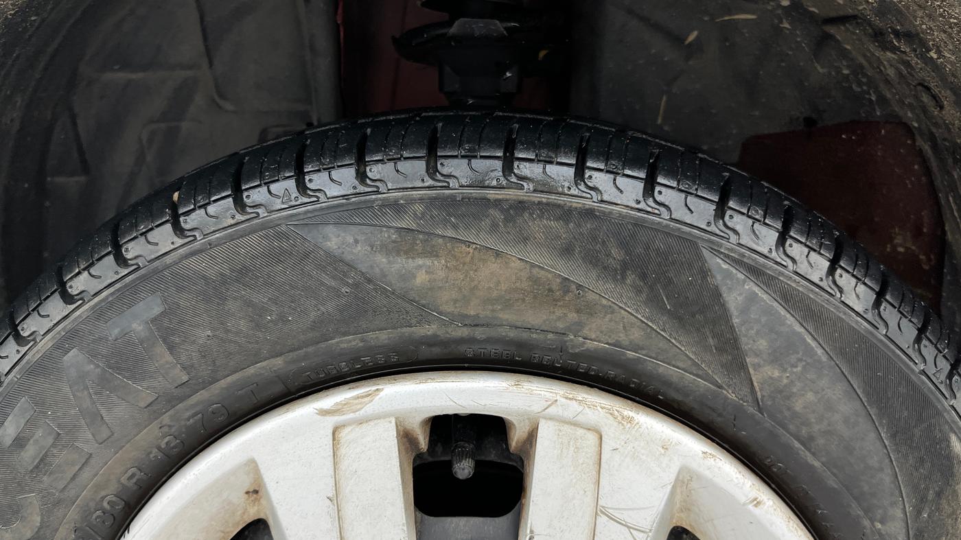 2016 Renault Kwid RXT 0.8, Petrol, Manual, 53,317 km, Left Front Tyre Tread