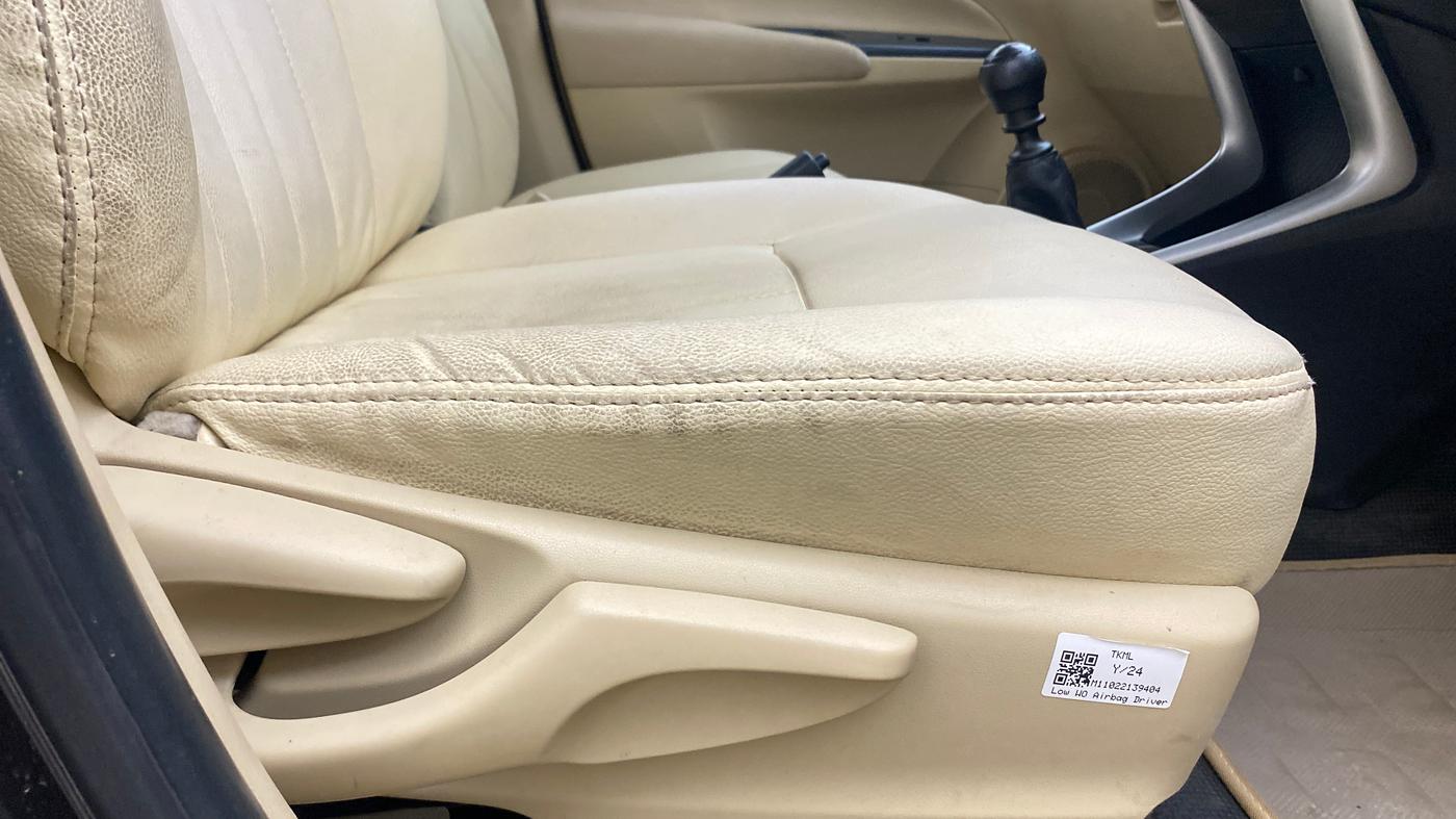 2021 Toyota YARIS J MT, Petrol, Manual, 57,949 km, Driver Side Adjustment Panel