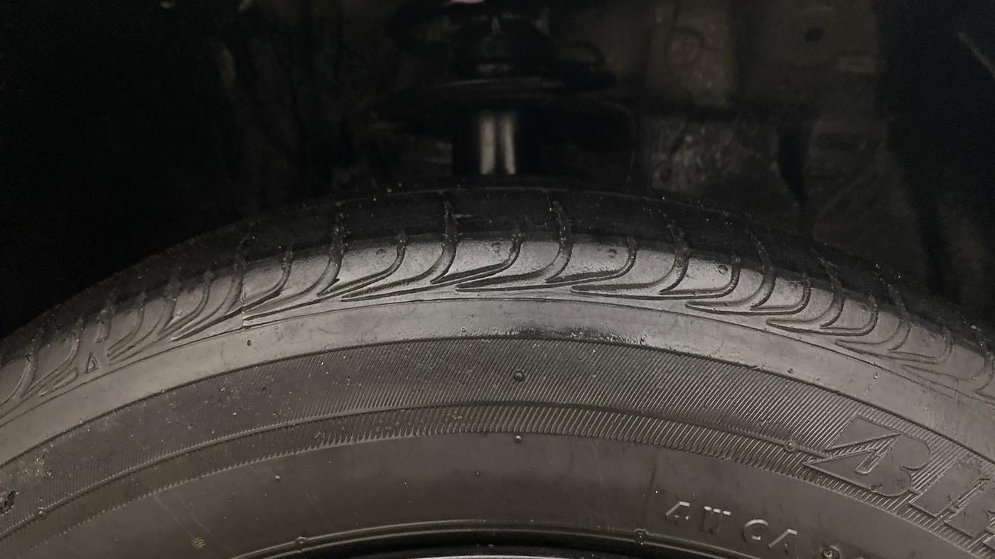 2021 Toyota YARIS J MT, Petrol, Manual, 57,949 km, Right Front Tyre Tread