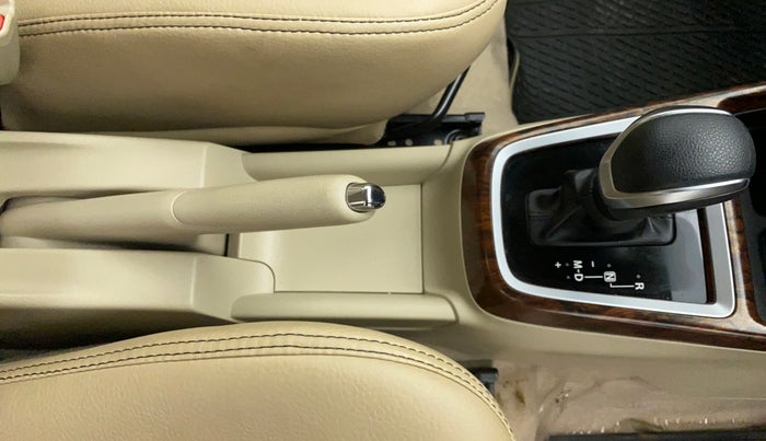2020 Maruti Dzire VXI AMT, Petrol, Automatic, 8,518 km, Gear Lever
