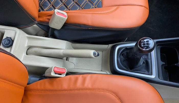 2020 Maruti Dzire VXI, Petrol, Manual, 1,23,412 km, Gear Lever