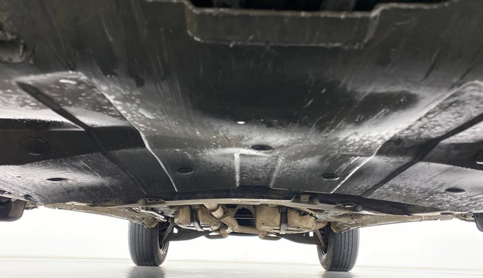 2016 Mahindra XUV500 W6 4X2, Diesel, Manual, 52,505 km, Front Underbody