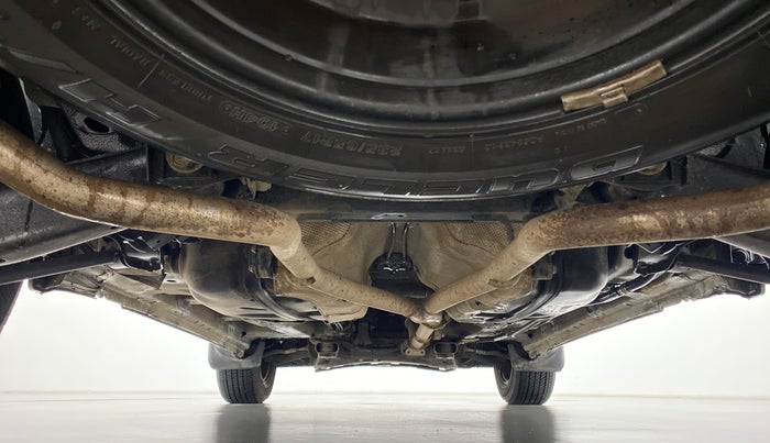 2016 Mahindra XUV500 W6 4X2, Diesel, Manual, 52,505 km, Rear Underbody