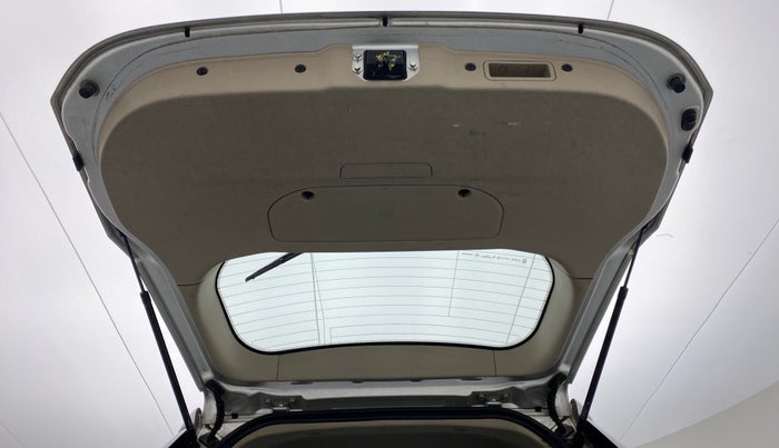 2016 Mahindra XUV500 W6 4X2, Diesel, Manual, 52,505 km, Boot Door Open