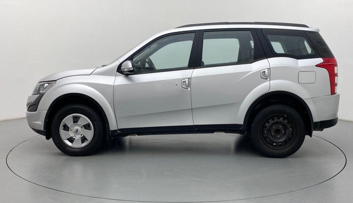 2016 Mahindra XUV500 W6 4X2, Diesel, Manual, 52,505 km, Left Side