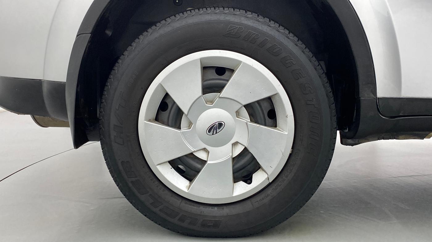 2016 Mahindra XUV500 W6 4X2, Diesel, Manual, 52,505 km, Right Rear Wheel