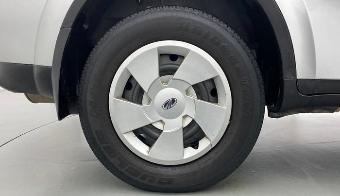 2016 Mahindra XUV500 W6 4X2, Diesel, Manual, 52,505 km, Right Rear Wheel