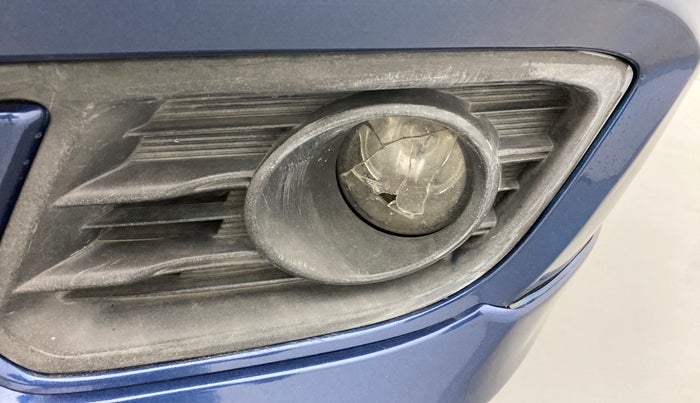 2017 Maruti Ciaz S 1.4 MT PETROL, Petrol, Manual, 85,011 km, Left fog light - Minor damage
