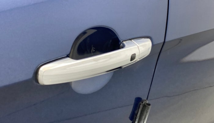 2017 Maruti Ciaz S 1.4 MT PETROL, Petrol, Manual, 85,011 km, Front passenger door - Door handle sensor not working