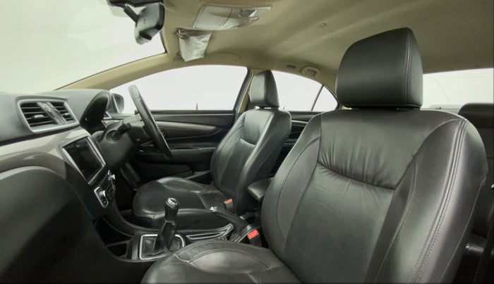2017 Maruti Ciaz S 1.4 MT PETROL, Petrol, Manual, 85,011 km, Right Side Front Door Cabin