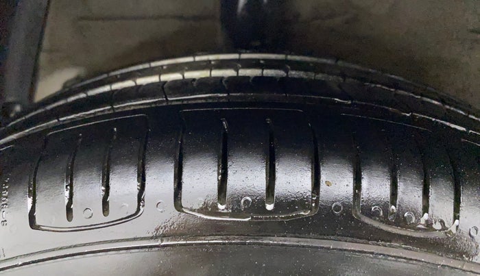 2017 Hyundai Xcent E+, Petrol, Manual, 36,486 km, Right Rear Tyre Tread