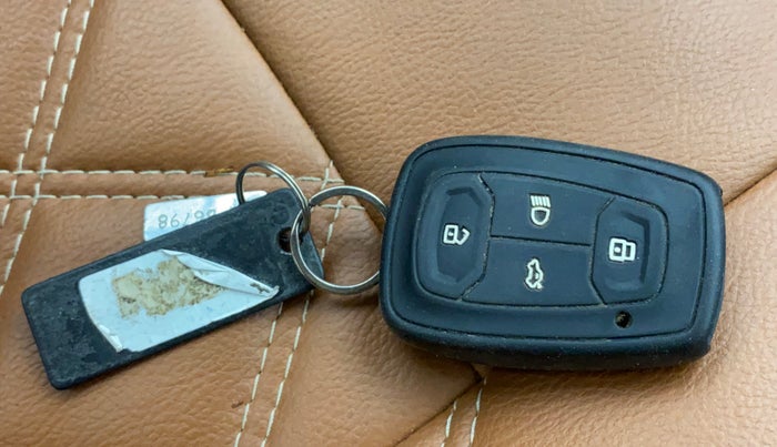 2018 Tata NEXON XZA PLUS DIESEL, Diesel, Automatic, 34,064 km, Key Close Up