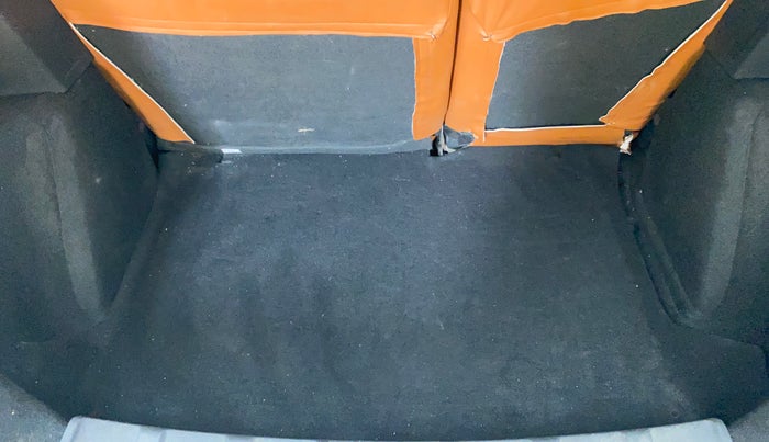 2018 Tata NEXON XZA PLUS DIESEL, Diesel, Automatic, 34,064 km, Boot Inside