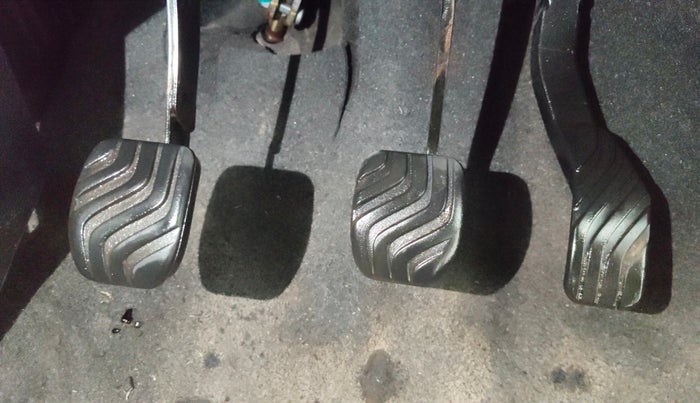 2017 Renault Kwid RXL, Petrol, Manual, 31,480 km, Pedals