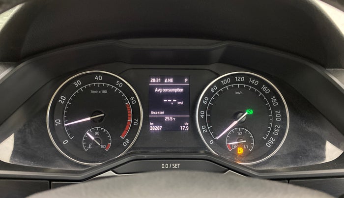 2017 Skoda Superb STYLE 1.8 TSI AT, Petrol, Automatic, 38,280 km, Odometer Image