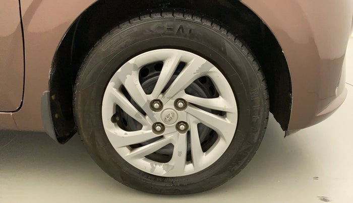2020 Hyundai AURA S 1.2 CNG, CNG, Manual, 74,324 km, Right Front Wheel