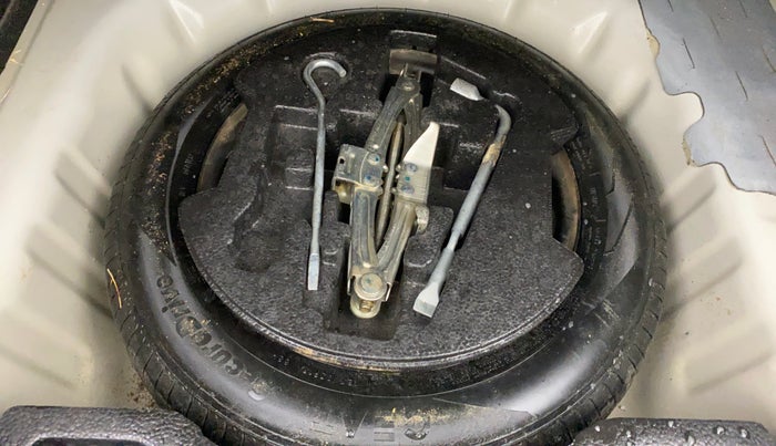 2016 Maruti Ciaz VXI+, Petrol, Manual, 1,19,955 km, Spare Tyre