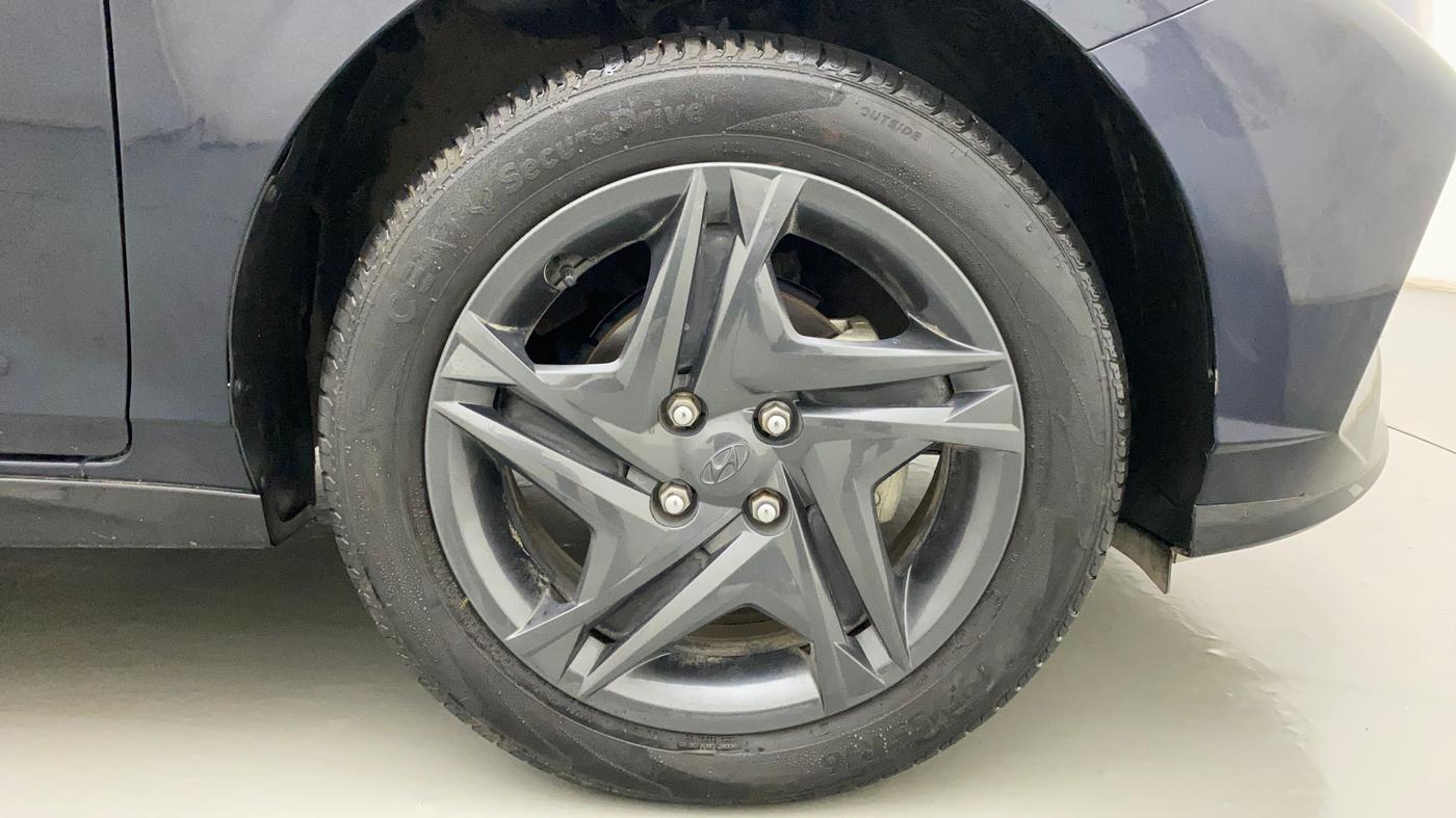 2021 Hyundai NEW I20 SPORTZ 1.2 MT, Petrol, Manual, 17,002 km, Right Front Wheel