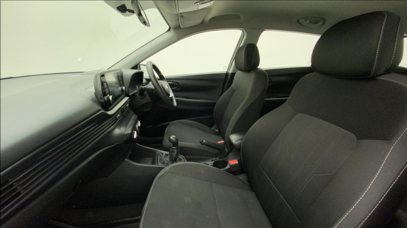 2021 Hyundai NEW I20 SPORTZ 1.2 MT, Petrol, Manual, 17,002 km, Right Side Front Door Cabin