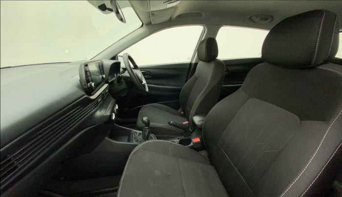 2021 Hyundai NEW I20 SPORTZ 1.2 MT, Petrol, Manual, 17,002 km, Right Side Front Door Cabin