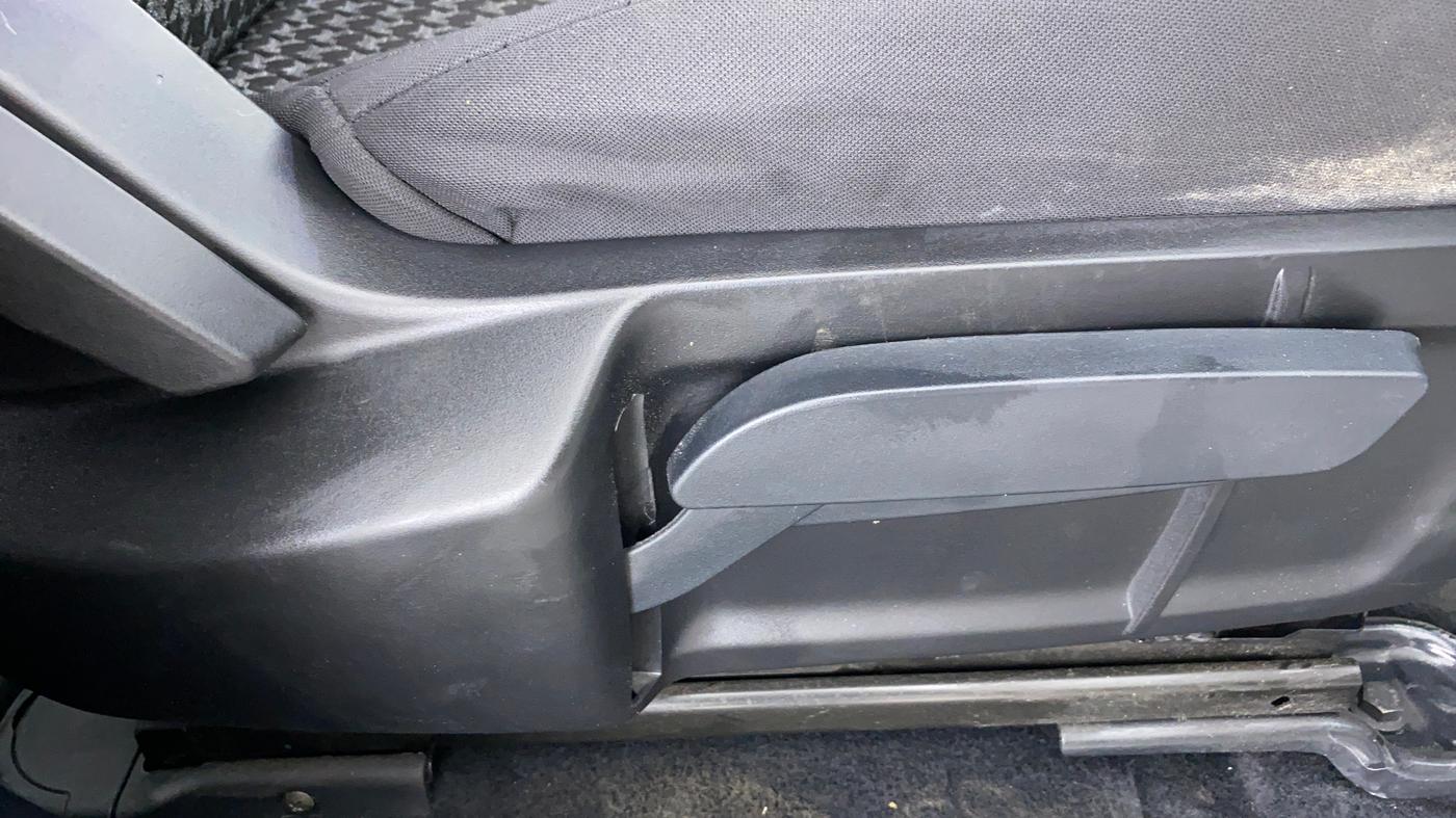 2021 Tata Safari XM 2.0 KRYOTEC, Diesel, Manual, 12,969 km, Driver Side Adjustment Panel