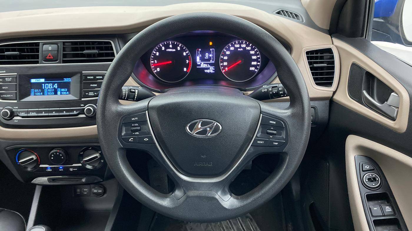 2018 Hyundai Elite i20 SPORTZ 1.2, Petrol, Manual, 44,646 km, Steering Wheel Close Up