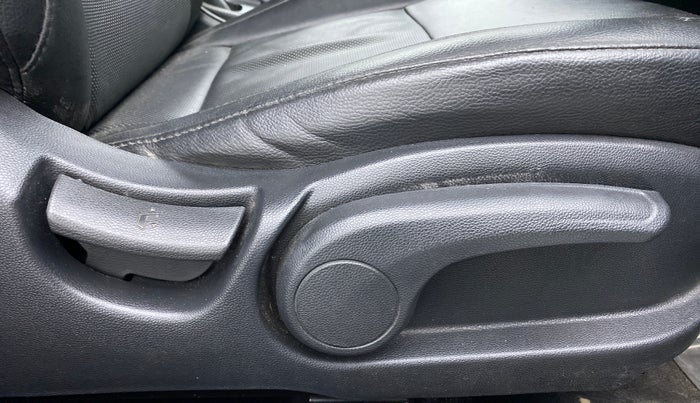 2018 Hyundai Elite i20 SPORTZ 1.2, Petrol, Manual, 44,646 km, Driver Side Adjustment Panel