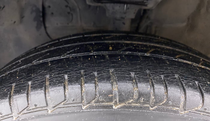 2018 Hyundai Elite i20 SPORTZ 1.2, Petrol, Manual, 44,646 km, Left Front Tyre Tread