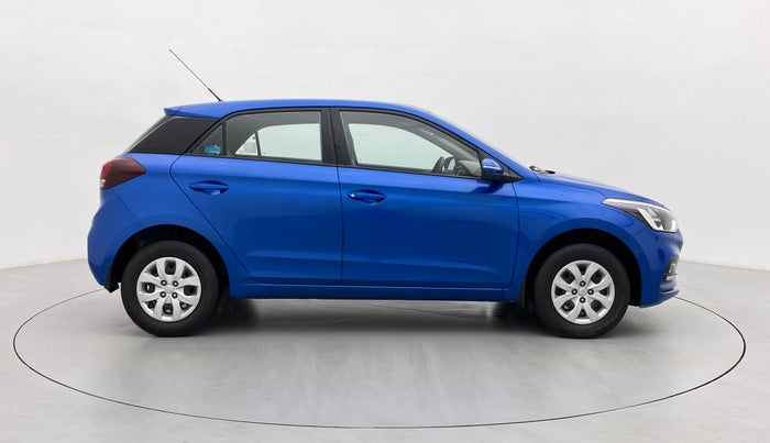 2018 Hyundai Elite i20 SPORTZ 1.2, Petrol, Manual, 44,646 km, Right Side View