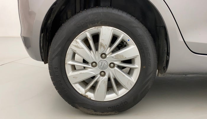 2017 Maruti Swift ZXI, Petrol, Manual, 94,776 km, Right Rear Wheel