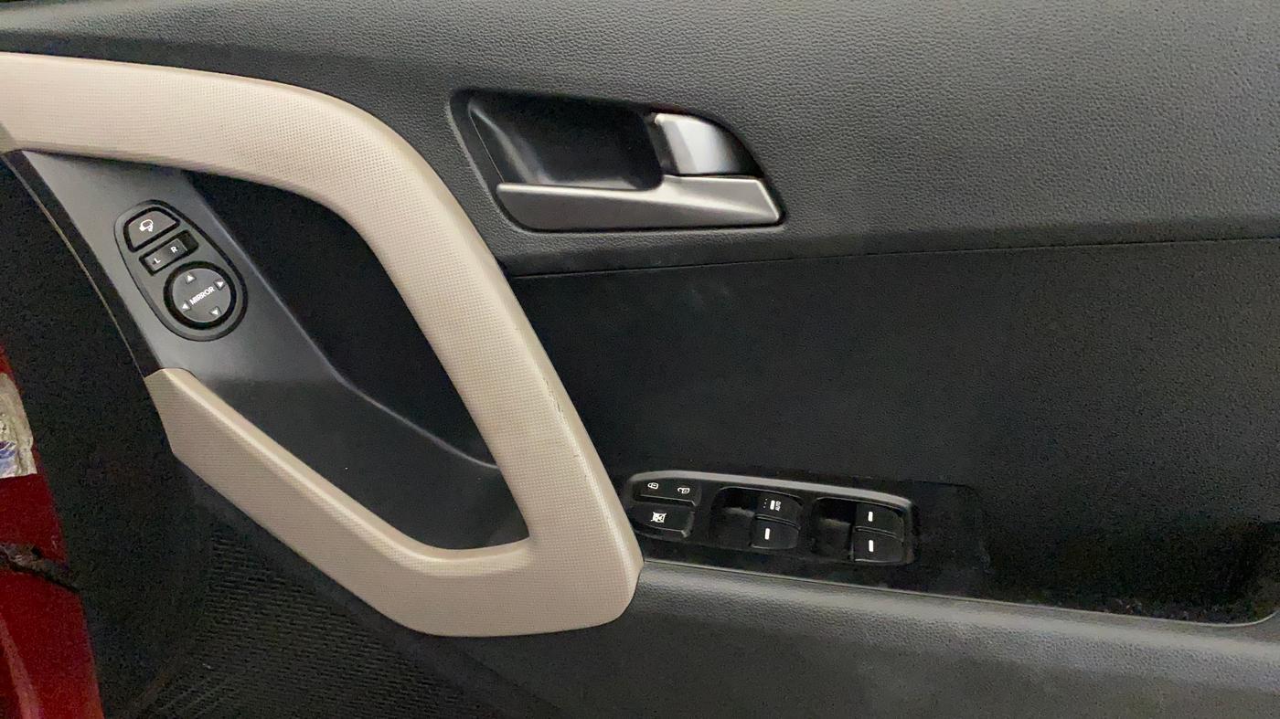 2017 Hyundai Creta SX PLUS AT 1.6 PETROL, Petrol, Automatic, 61,009 km, Driver Side Door Panels Control