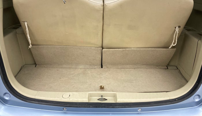 2017 Maruti Ertiga VDI SHVS, Diesel, Manual, 44,129 km, Boot Inside