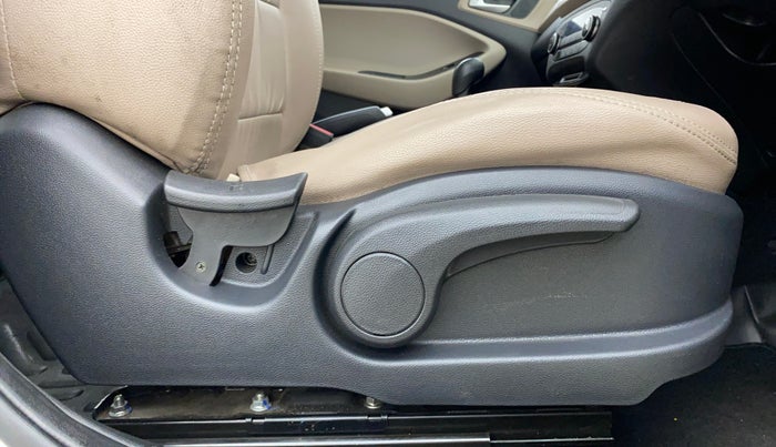 2016 Hyundai Elite i20 SPORTZ 1.2, Petrol, Manual, 28,783 km, Driver Side Adjustment Panel