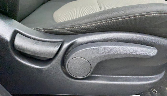 2017 Hyundai Creta SX PLUS 1.6 PETROL, Petrol, Manual, 1,22,750 km, Driver Side Adjustment Panel