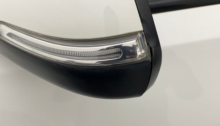 2017 Hyundai Creta SX PLUS 1.6 PETROL, Petrol, Manual, 1,22,750 km, Left rear-view mirror - Cover has minor damage