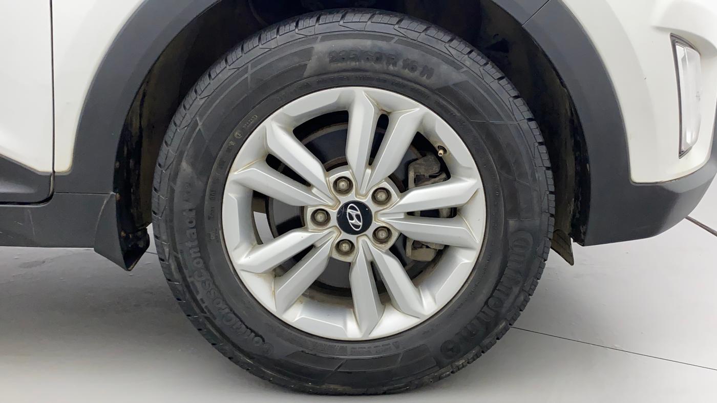 2017 Hyundai Creta SX PLUS 1.6 PETROL, Petrol, Manual, 1,22,750 km, Right Front Wheel