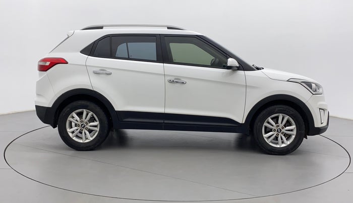 2017 Hyundai Creta SX PLUS 1.6 PETROL, Petrol, Manual, 1,22,750 km, Right Side View
