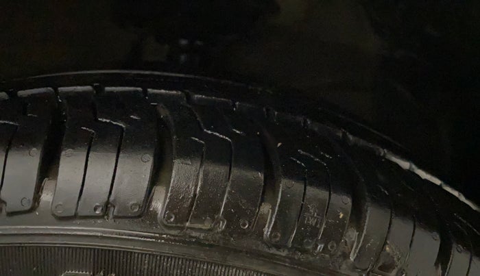 2019 Hyundai Grand i10 SPORTZ 1.2 KAPPA VTVT, Petrol, Manual, 75,085 km, Right Front Tyre Tread