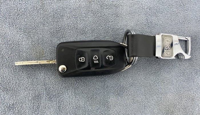2021 Tata Tiago XZA 1.2 REVOTRON, Petrol, Automatic, 25,058 km, Key Close Up