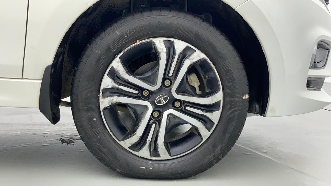 2021 Tata Tiago XZA 1.2 REVOTRON, Petrol, Automatic, 25,058 km, Right Front Wheel