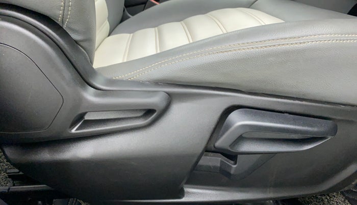 2021 Tata Tiago XZA 1.2 REVOTRON, Petrol, Automatic, 25,058 km, Driver Side Adjustment Panel