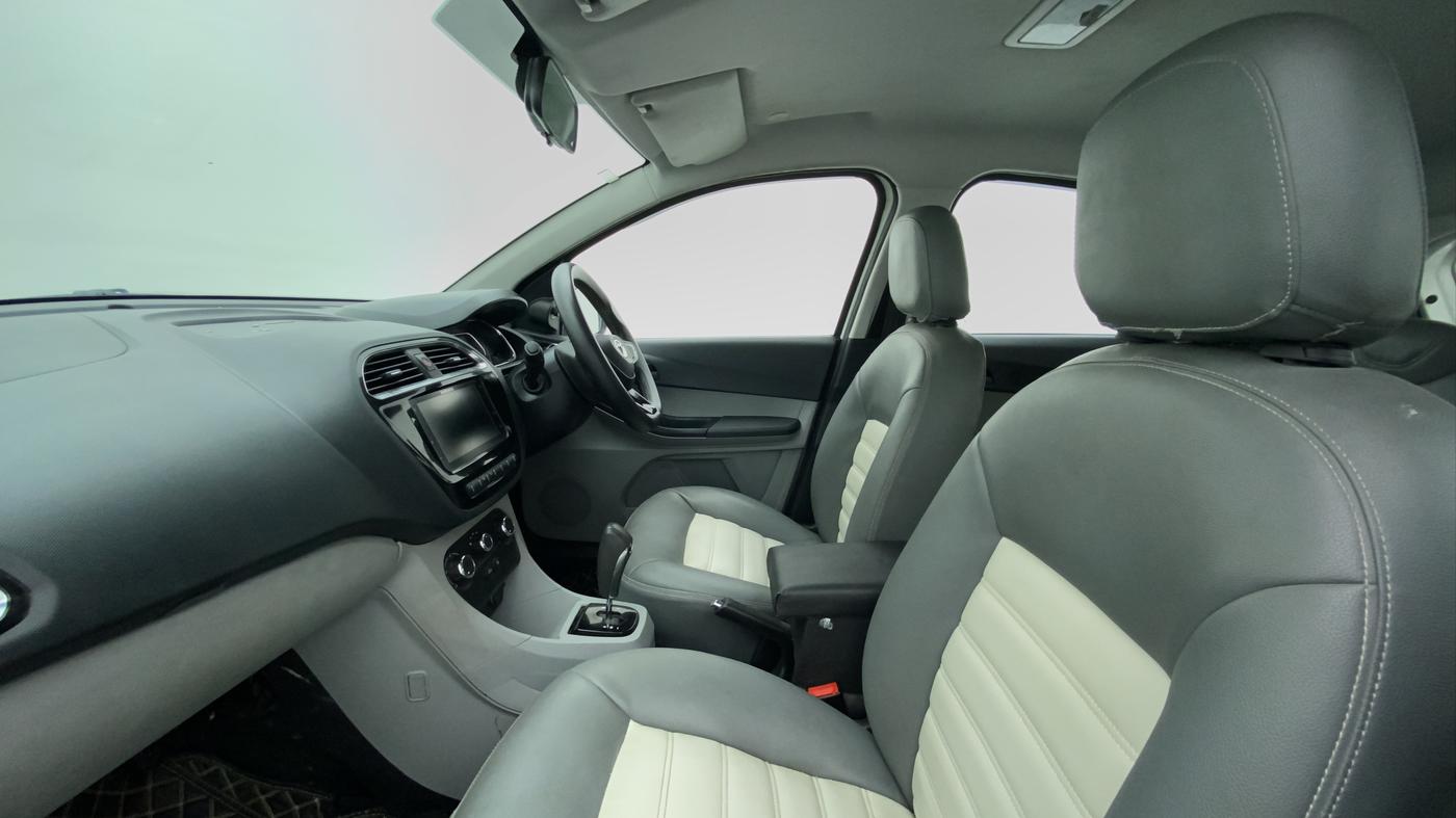 2021 Tata Tiago XZA 1.2 REVOTRON, Petrol, Automatic, 25,058 km, Right Side Front Door Cabin