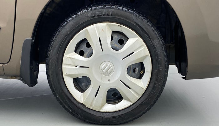 2014 Maruti Wagon R 1.0 VXI, Petrol, Manual, 31,316 km, Right Front Wheel