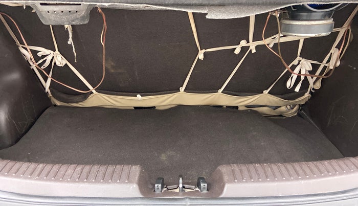 2010 Hyundai i10 MAGNA 1.2, Petrol, Manual, 55,412 km, Boot Inside